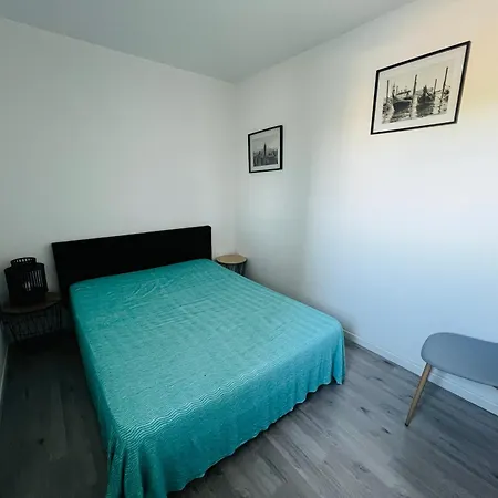 Appartement T3 A Avec Parking Et Climatisation - Fr-1-309-422 *